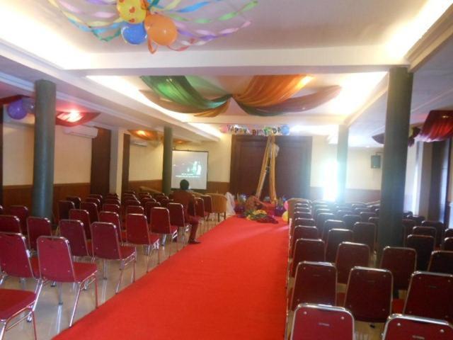 Feodora Airport Hotel Палембанг Екстериор снимка